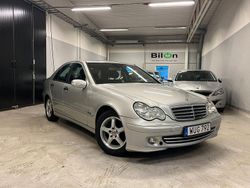 Silver Begagnad 2005 Mercedes C200 Classic Sedan | 59 900 kr (Lite dyr)