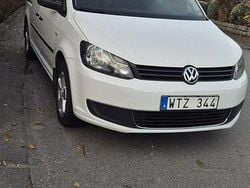 Vit Begagnad 2012 VW Caddy Maxi Minibuss | 70 000 kr (Marknadspris)