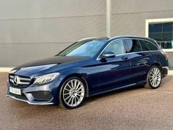 Mörkblå Begagnad 2017 Mercedes C220 AMG line Kombi | 199 000 kr (Marknadspris)