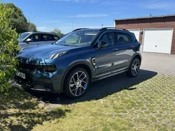 Blå Begagnad 2022 Lynk & Co 01 SUV | 290 000 kr (Marknadspris)
