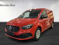 Röd Begagnad 2023 Mercedes eCitan Van | 474 875 kr (Marknadspris)