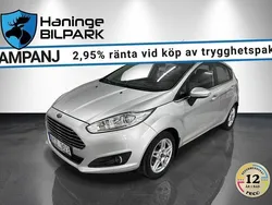 Grå Begagnad 2013 Ford Fiesta Halvkombi | 79 900 kr (Marknadspris)