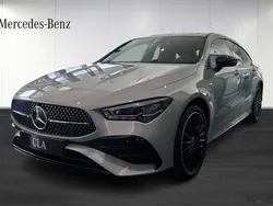 Grå (grey) Ny 2025 Mercedes CLA250e Shooting Brake Kombi | 577 300 kr (Dyr)