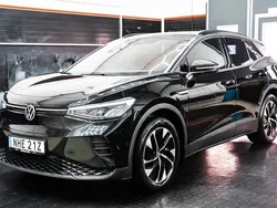 Svart Begagnad 2022 VW ID.4 Comfortline SUV | 299 900 kr (Bra pris)