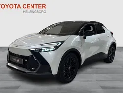 Vit Ny 2024 Toyota C-HR Sport SUV | 518 400 kr (Dyr)