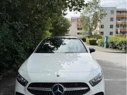 Vit Begagnad 2019 Mercedes A180 AMG Halvkombi | 245 999 kr (Marknadspris)