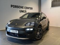 Grå Begagnad 2024 Porsche Macan SUV | 999 000 kr (Lite dyr)