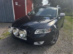Svart Begagnad 2010 Volvo V50 Momentum Kombi | 54 000 kr (Marknadspris)