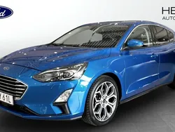 Blå (blue) Begagnad 2019 Ford Focus ST-Line Halvkombi | 169 900 kr (Marknadspris)