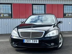 Svart Begagnad 2008 Mercedes S350 Sedan | 144 900 kr