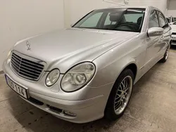Mörkgrå (svart metallic) Begagnad 2003 Mercedes E240 Sedan | 24 500 kr (Bra pris)