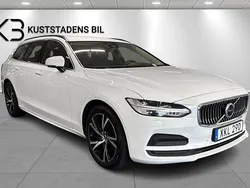 Vit Begagnad 2022 Volvo V90 Momentum Kombi | 289 900 kr (Marknadspris)