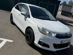 Vit Begagnad 2010 Citroën C4 Halvkombi | 69 500 kr