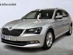 Silver Begagnad 2016 Skoda Superb Kombi | 184 900 kr (Marknadspris)