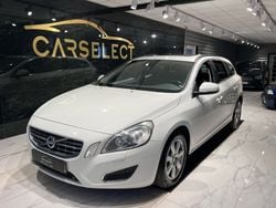 Vit Begagnad 2012 Volvo V60 Momentum Kombi | 89 900 kr (Marknadspris)