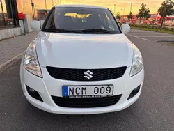 Vit Begagnad 2013 Suzuki Swift Halvkombi | 42 800 kr (Bra pris)