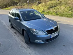 Grå Begagnad 2010 Skoda Octavia Elegance Kombi | 37 000 kr (Marknadspris)