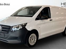 Vit (white) Ny 2024 Mercedes Vito Minibuss | 486 500 kr (Lite dyr)