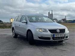 Silver Begagnad 2009 VW Passat Kombi | 32 900 kr (Lite dyr)