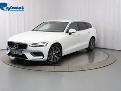 Vit Begagnad 2021 Volvo V60 Inscription Kombi | 319 900 kr (Marknadspris)