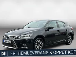 Svart Begagnad 2017 Lexus CT200h Halvkombi | 199 900 kr