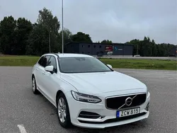 Vit Begagnad 2018 Volvo V90 Kinetic Kombi | 175 000 kr (Marknadspris)