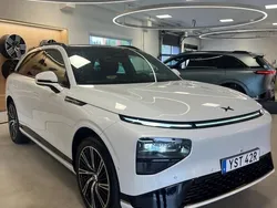 Vit Begagnad 2024 XPENG G9 AWD Performance SUV | 830 590 kr (Marknadspris)