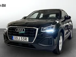 Brilliantsvart Begagnad 2022 Audi Q2 Proline SUV | 204 000 kr (Marknadspris)