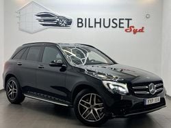 Svart Begagnad 2017 Mercedes GLC220 AMG SUV | 278 500 kr (Marknadspris)