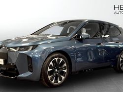 Blå (blue) Begagnad 2025 BMW iX M Sport SUV | 868 700 kr