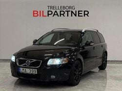 Svart Begagnad 2011 Volvo V50 Momentum Kombi | 59 900 kr (Marknadspris)