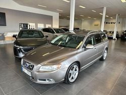 Grå Begagnad 2011 Volvo V70 R-Design Kombi | 84 900 kr (Marknadspris)