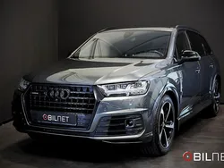 Röd (grå) Begagnad 2018 Audi Q7 S-Line SUV | 479 900 kr (Lite dyr)