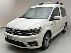 Vit Begagnad 2020 VW Caddy Comfortline Minibuss | 99 000 kr