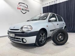 Ljusgrå Begagnad 2000 Renault Clio II Halvkombi | 14 900 kr (Superpris)
