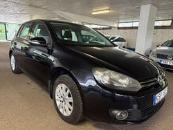 Svart Begagnad 2011 VW Golf Halvkombi | 33 000 kr (Superpris)