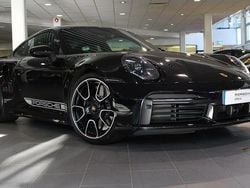 Svart Begagnad 2023 Porsche 911 Turbo S Sportkupé | 2 395 000 kr