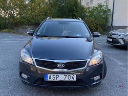 Grå Begagnad 2012 Kia Ceed Sportswagon Kombi | 55 000 kr (Marknadspris)