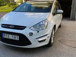 Vit Begagnad 2013 Ford S-MAX Sport Minibuss | 79 000 kr (Marknadspris)