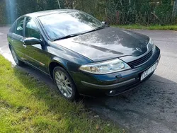 Grå Begagnad 2002 Renault Laguna II Privilege Halvkombi | 26 000 kr