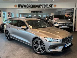 Grå Begagnad 2021 Volvo V60 Inscription Kombi | 319 900 kr (Marknadspris)