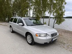 Silver Begagnad 2007 Volvo V70 Kombi | 24 000 kr (Marknadspris)