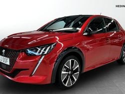 Röd (red) Begagnad 2022 Peugeot e-208 GT Halvkombi | 199 000 kr (Marknadspris)