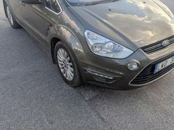 Grön Begagnad 2012 Ford S-MAX Business Edition Minibuss | 45 000 kr (Marknadspris)