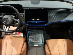 Mörkblå (nautiskblå metallic ) Begagnad 2024 Mercedes E300 Premium Kombi | 579 000 kr