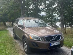 Brun Begagnad 2010 Volvo XC60 Kinetic SUV | 75 000 kr (Marknadspris)