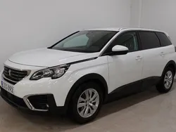 Vit Begagnad 2017 Peugeot 5008 Minibuss | 189 900 kr (Marknadspris)