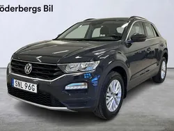 Grå (urano grey) Begagnad 2021 VW T-Roc SUV | 199 800 kr (Marknadspris)
