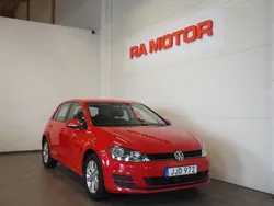 Röd Begagnad 2016 VW Golf VII Halvkombi | 104 900 kr (Marknadspris)