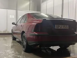 Röd Begagnad 2004 Volvo S60 Sedan | 25 000 kr (Bra pris)